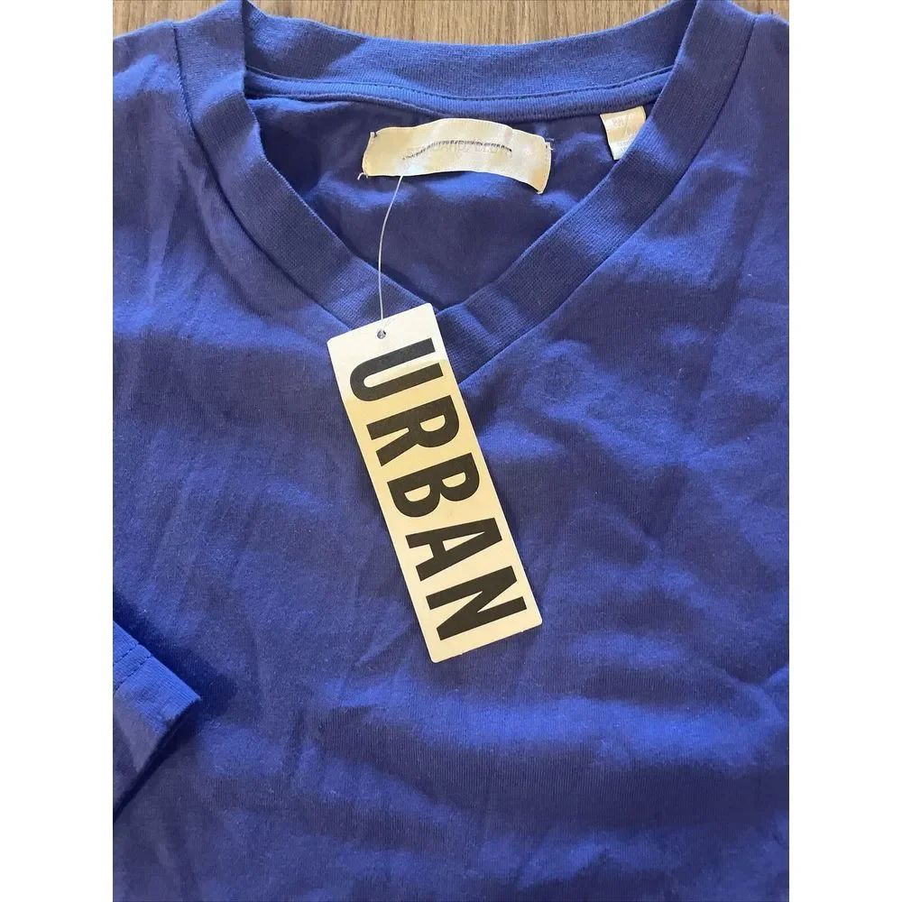 Urban Outfitters Men's Standard Cloth‎ M Shortstop Short Sleeve V Neck Oversized